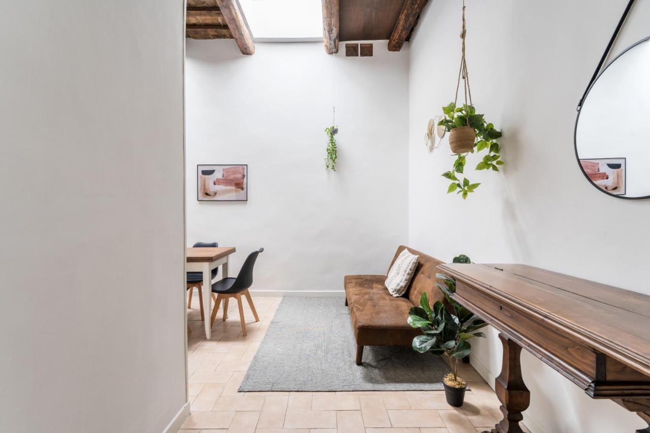 Nora'S Home, Charmy Apt In The Heart Of Trastevere ローマ エクステリア 写真